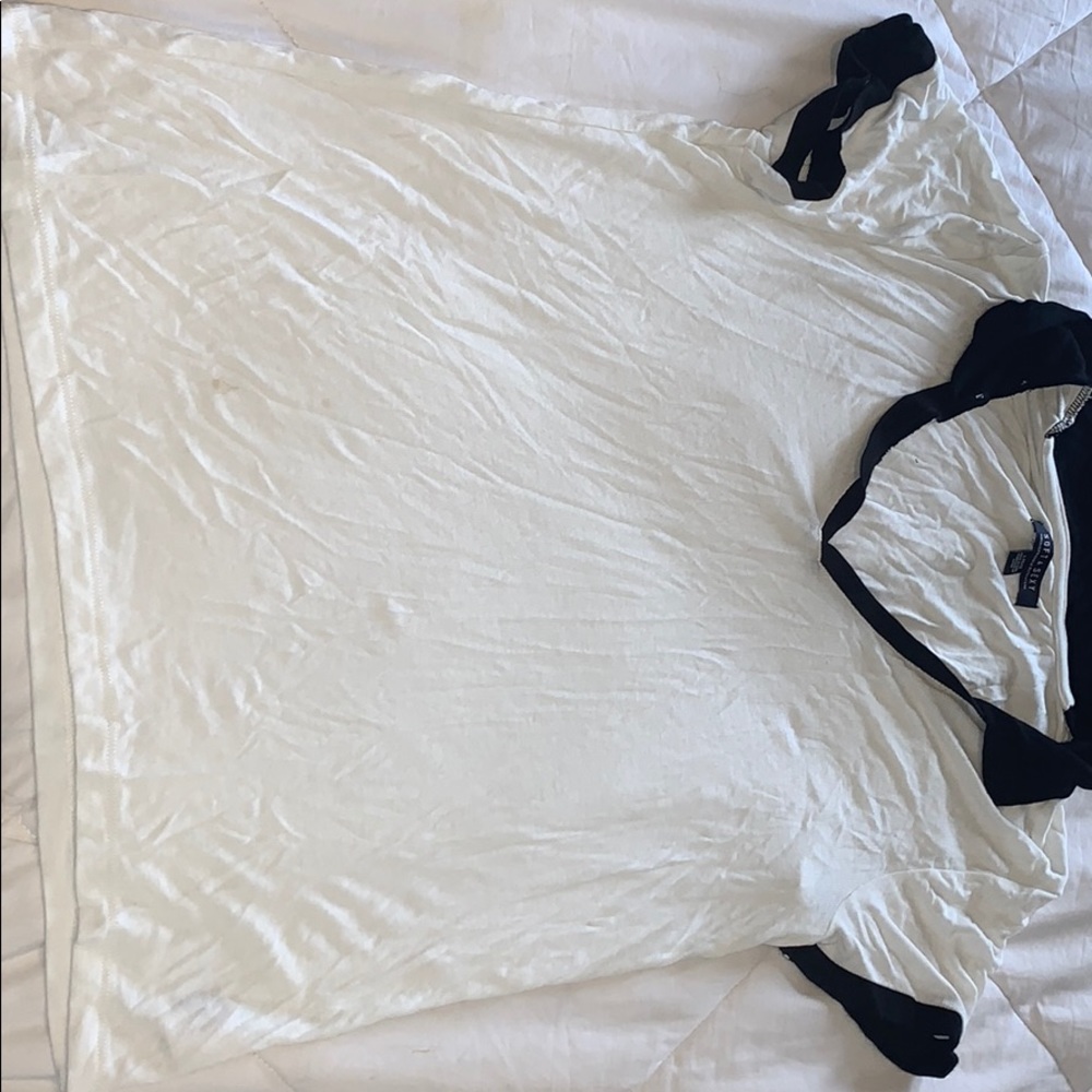 Soft and sexy American eagle shirt